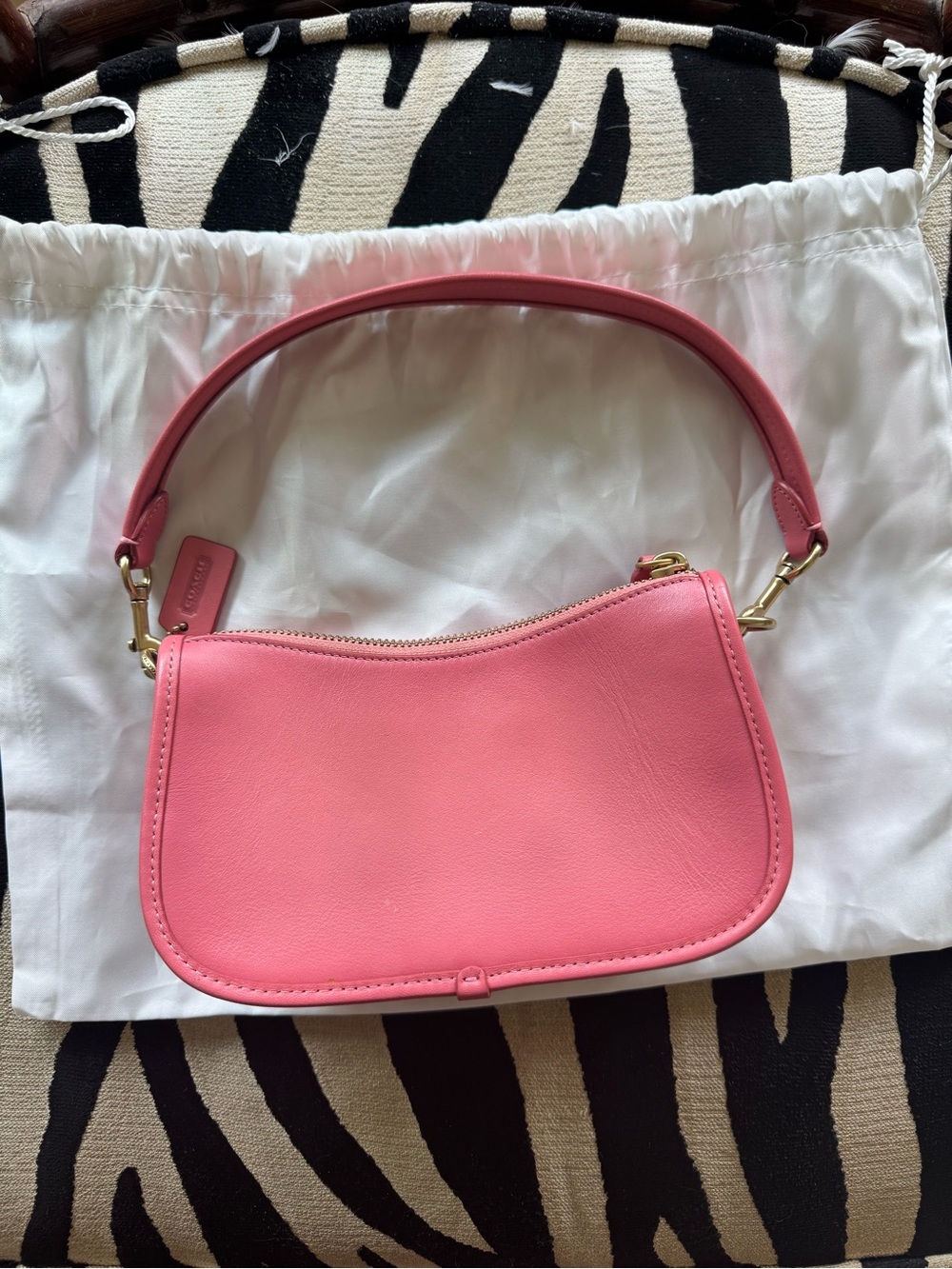 COACH Swinger 20 Pink Limited Edition Handbag Excellent Condition - Picture 2 of 4